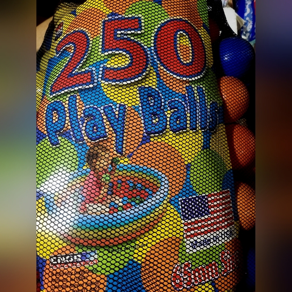 Play balls - Picture 2 of 6